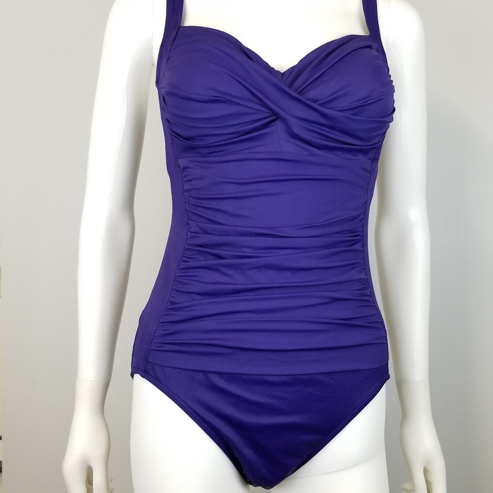 Croft & Barrow Body Sculpt One Piece Swimsuit 10